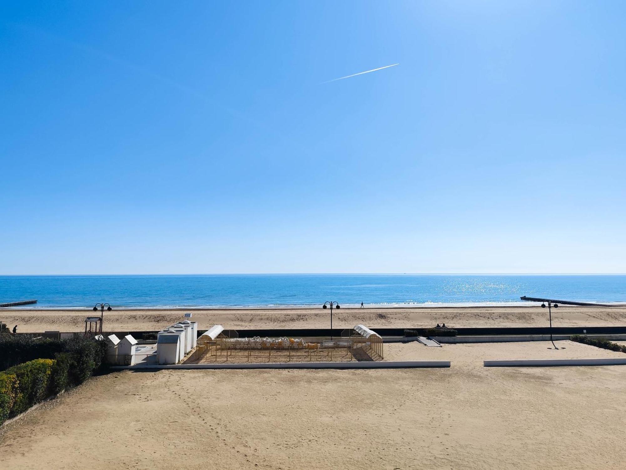Puerto Del Sol Fronte Mare Διαμέρισμα Τζεσόλο Λίντο Εξωτερικό φωτογραφία