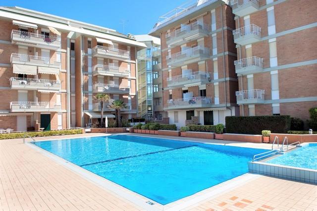 Puerto Del Sol Fronte Mare Διαμέρισμα Τζεσόλο Λίντο Εξωτερικό φωτογραφία